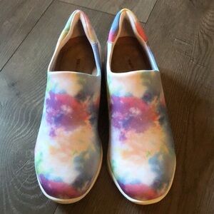 Walking cradles, tie-dye sneakers NWB